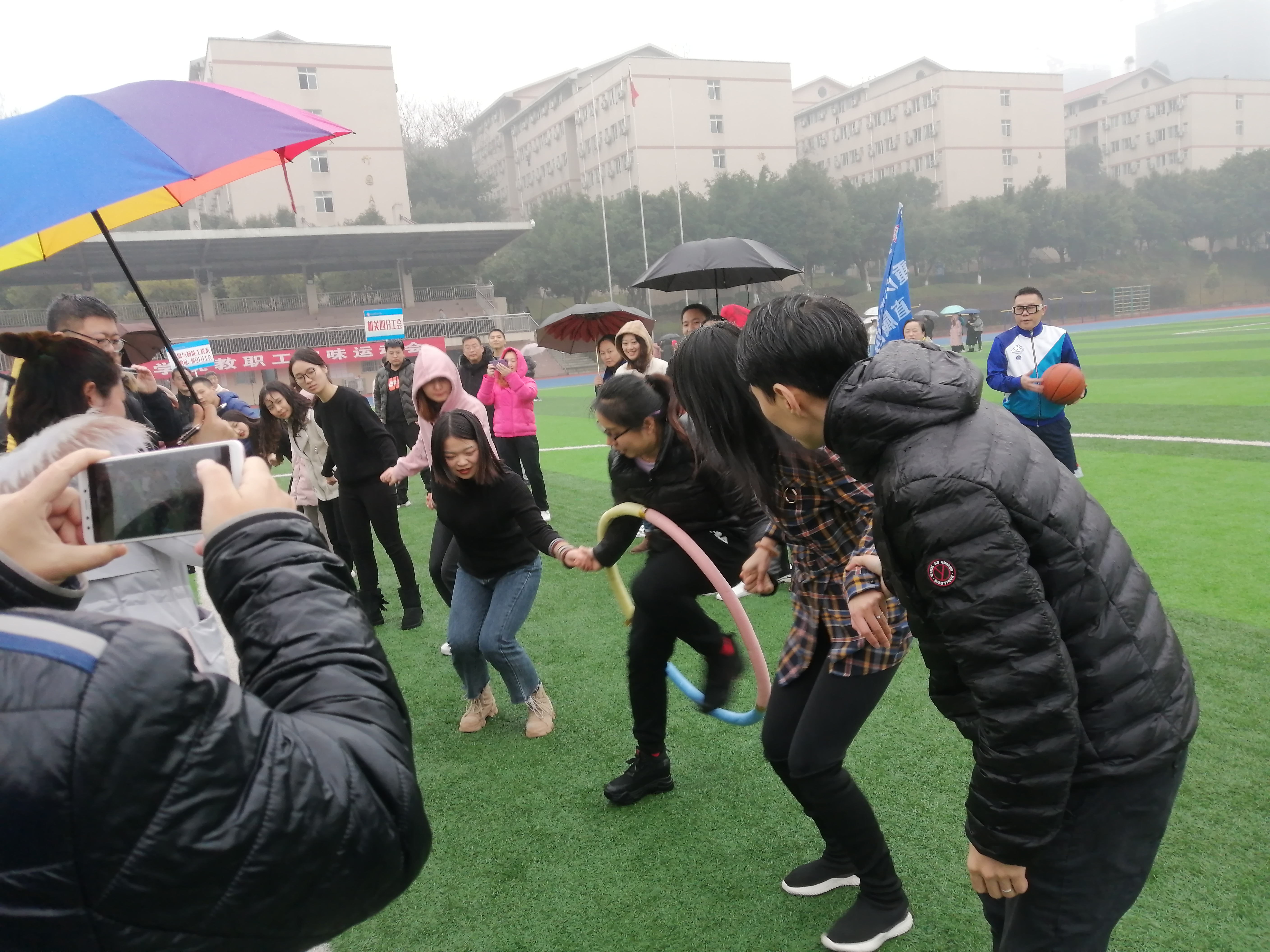 快乐运动 趣味无穷 ——城职教职工趣味运动会(2019.12.18)1.jpg 快乐运动 趣味无穷 ——城职教职工趣味运动会(2019.12.18)1.jpg