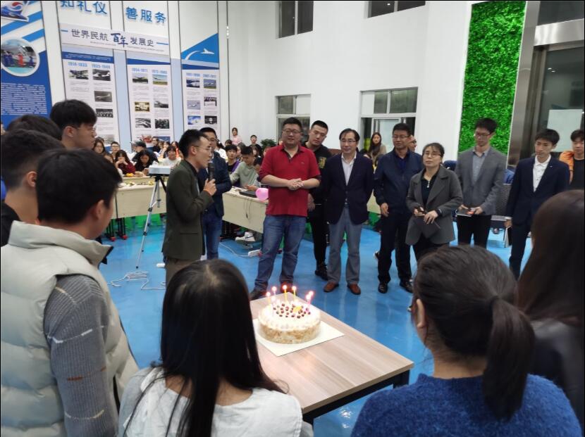晚会2.JPG 晚会2.JPG